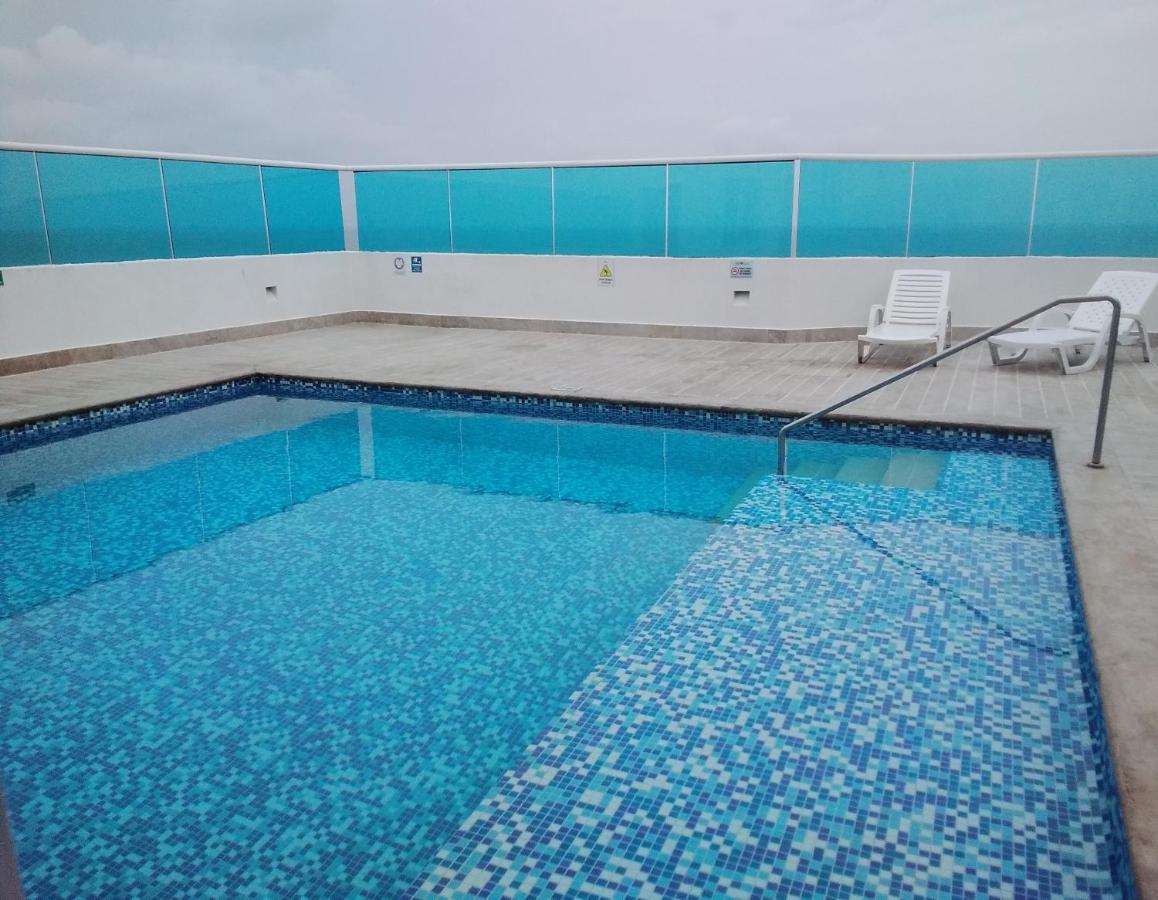 Apartamento , Vista A La Ciudad Antigua Y Playa Cartagena Exterior photo