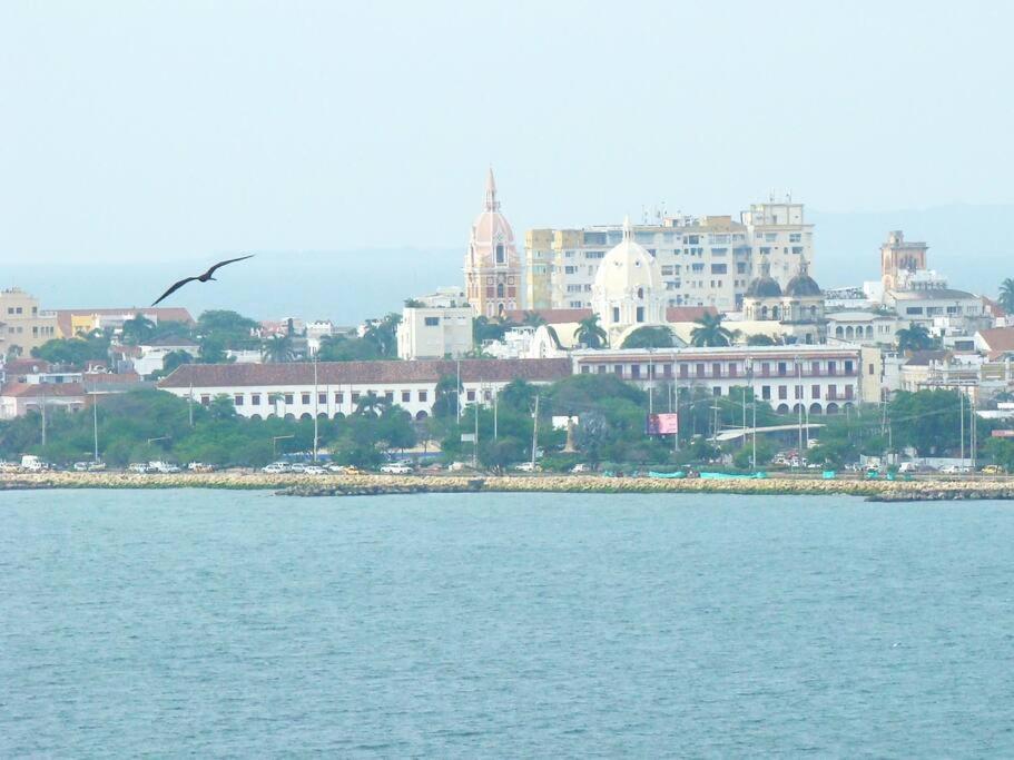 Apartamento , Vista A La Ciudad Antigua Y Playa Cartagena Exterior photo
